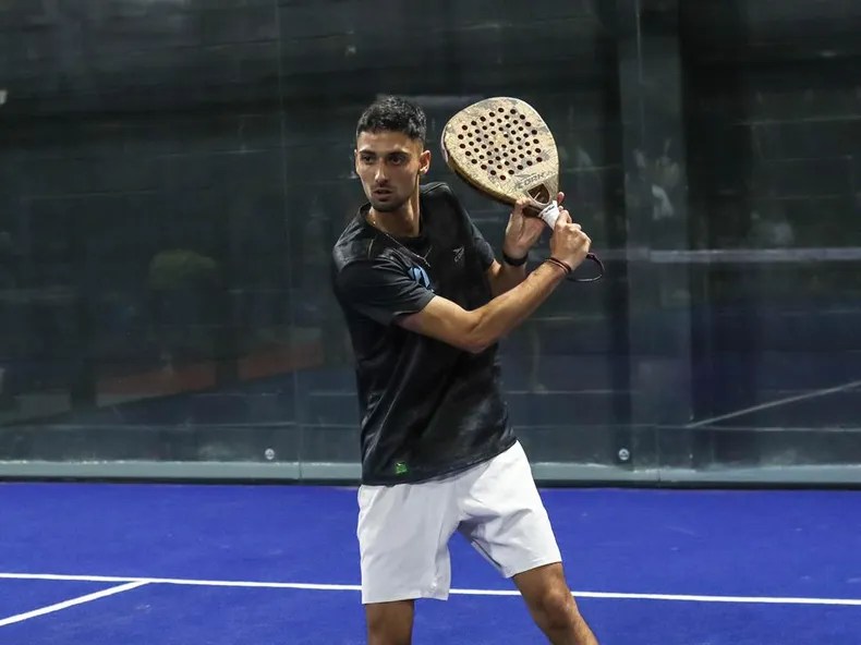 DEL POLVO DE LADRILLO Al CESPED SINTÉTICO: EL ASCENSO DE NICOLÁS DE MARCO COMO NÚMERO UNO DEL PÁDEL&nbsp;ARGENTINO